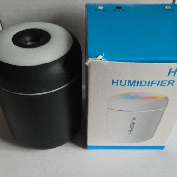 USB Desk Humidifier - Picture 1 of 4